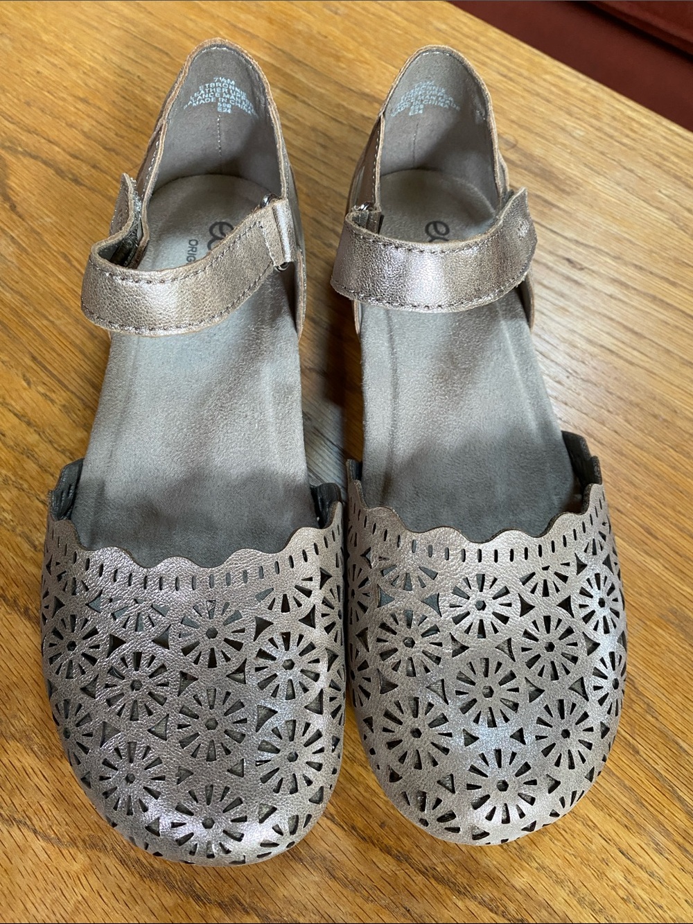 Earth Origins Bronnie Rose Gold Leather Laser Cut Sandals